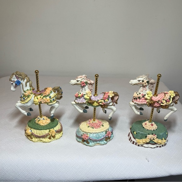 Heritage House Carousel Horse Figurines. Collectible. - Picture 1 of 8